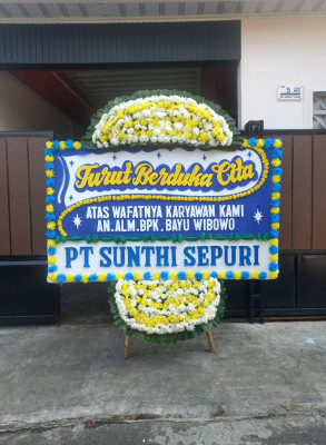 Papan Bunga Duka di Tanjung Ayun Sakti