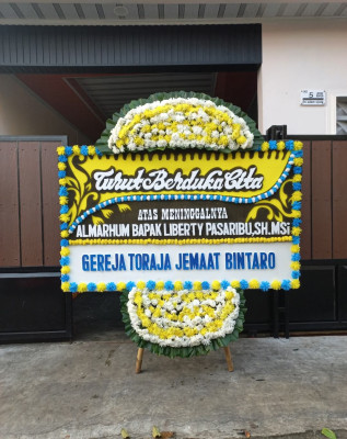 Papan Bunga Duka di Tanjung Ayun Sakti