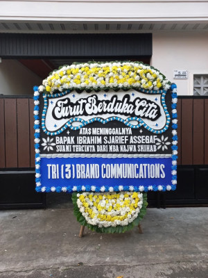 Papan Bunga Duka di Tanjung Ayun Sakti